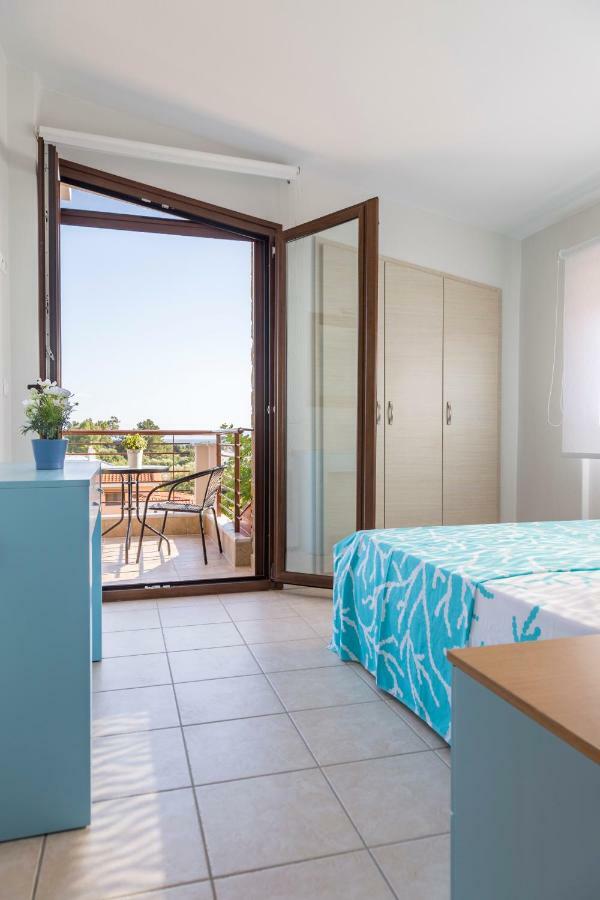 Villa Kristin 2 - 2Min Walk To Great Sandy, Shallow Beach Nikiti  Esterno foto