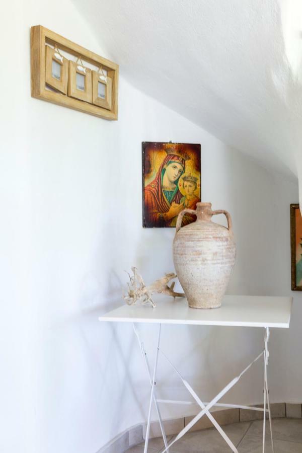 Villa Kristin 2 - 2Min Walk To Great Sandy, Shallow Beach Nikiti  Esterno foto
